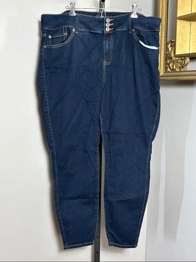 Torrid Size 22 Short High Waist Dark Blue Women's Jegging Jeans Super Soft